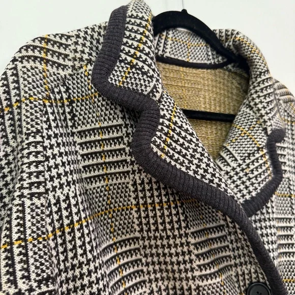 Valentino Women 100% Wool Houndstooth Knit Cardigan Jacket Bomber, size 40/6 US - Picture 4 of 12